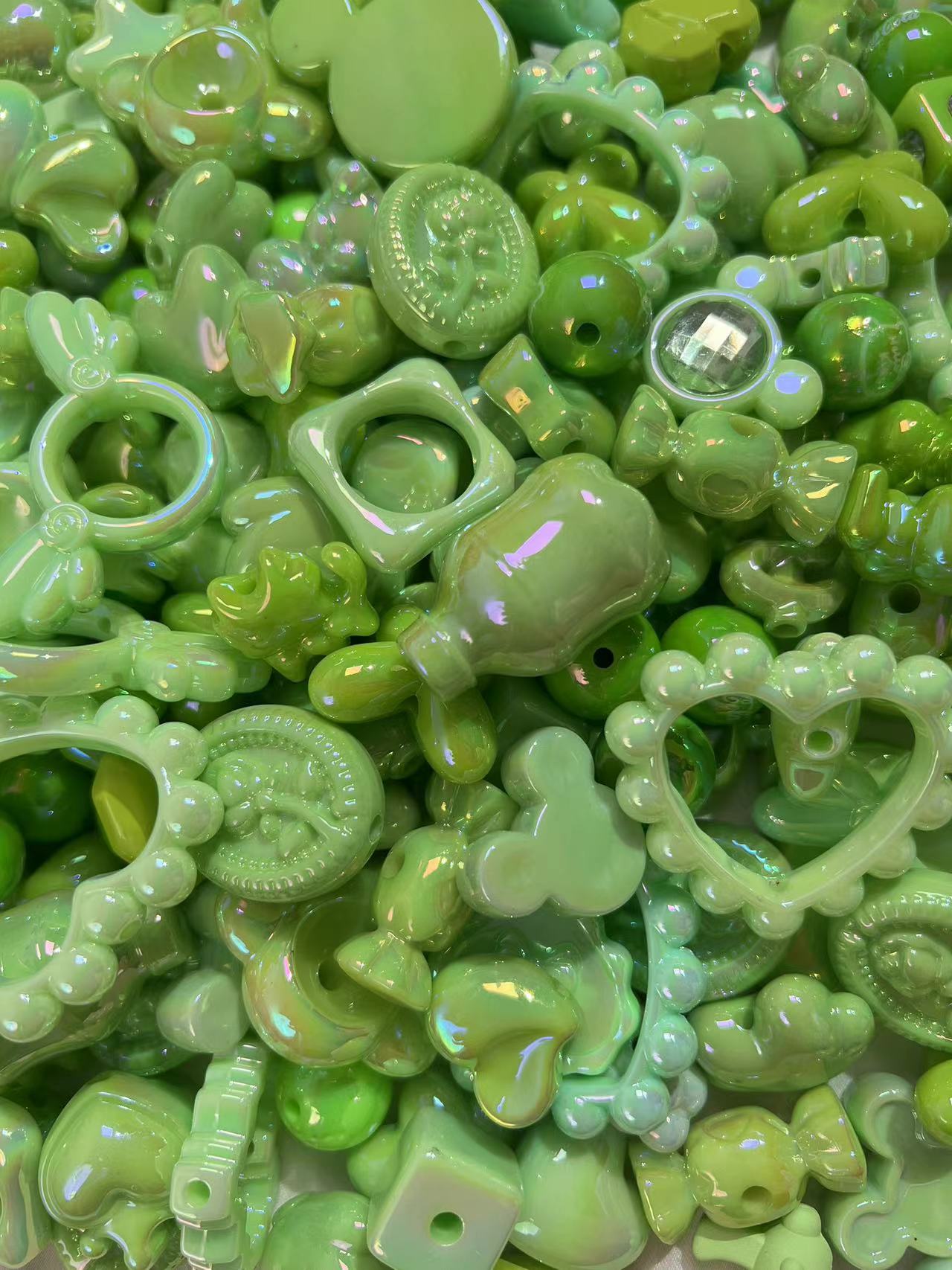 Green beads mix (for pens&chains)-clearance!